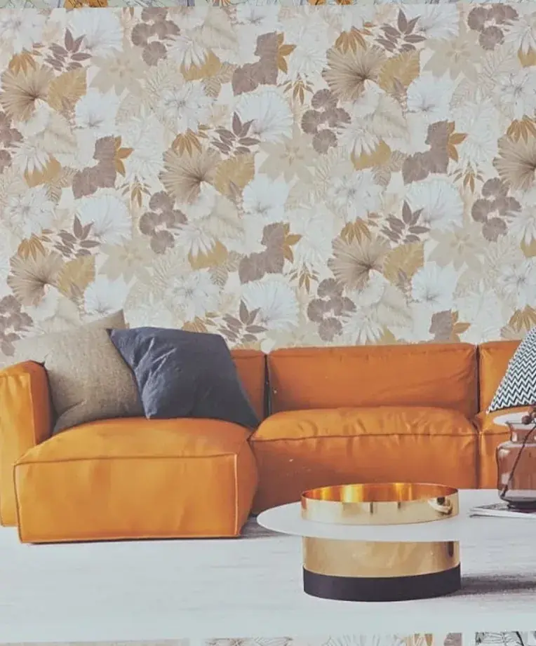 Elegant floral wallpaper interior sample — Tridant Wallpaper